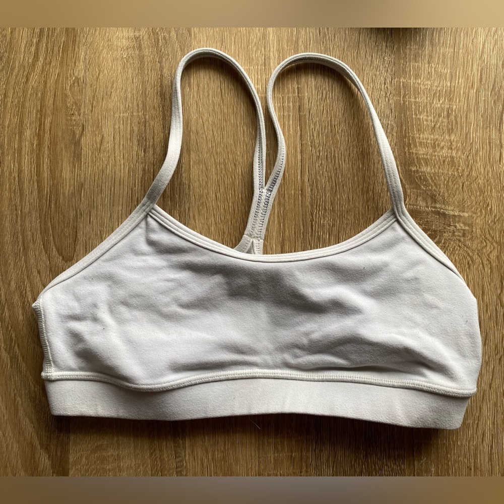 Lululemon Flow Y bra size 6